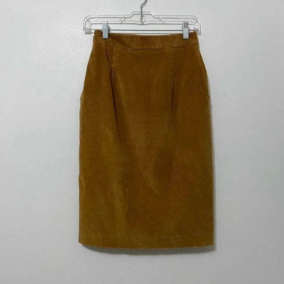 Aritzia - Babaton Toby Corduroy Midi Skirt in Golden Amber - Picture 5 of 8